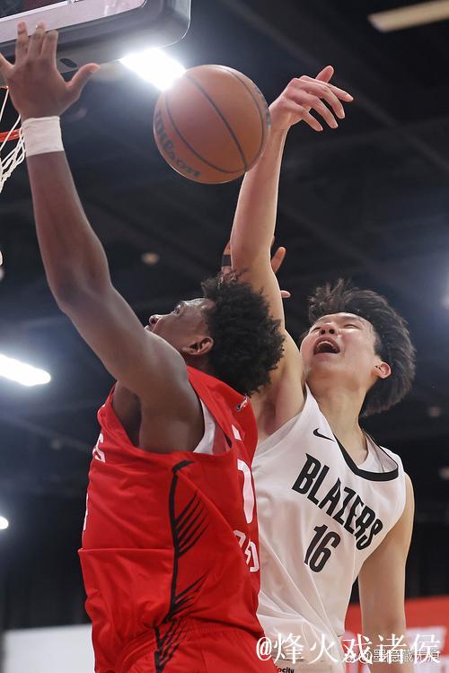 斯普利特现场观赛：杨瀚森与吕佩尔在G联赛的表现考察。