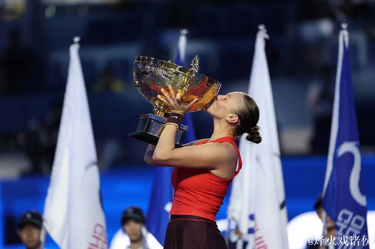 阿尼西莫娃力克诺斯科娃 首夺中网女单桂冠